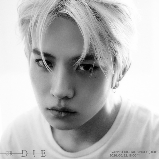 Heeseung gallery image