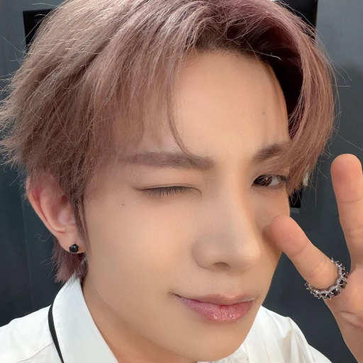 Heeseung gallery image