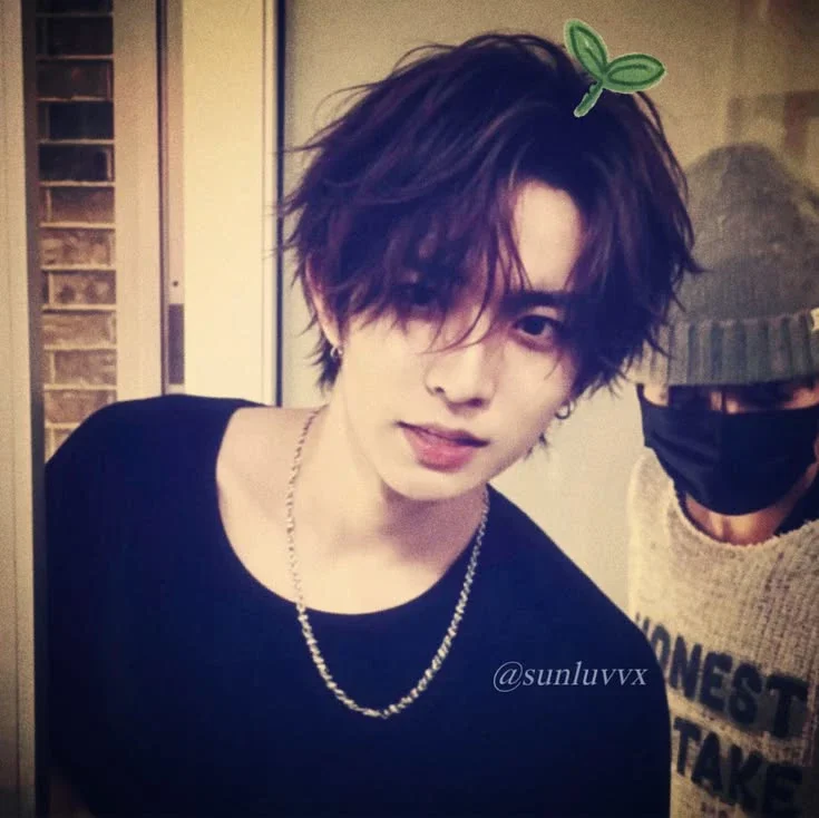 Heeseung gallery image