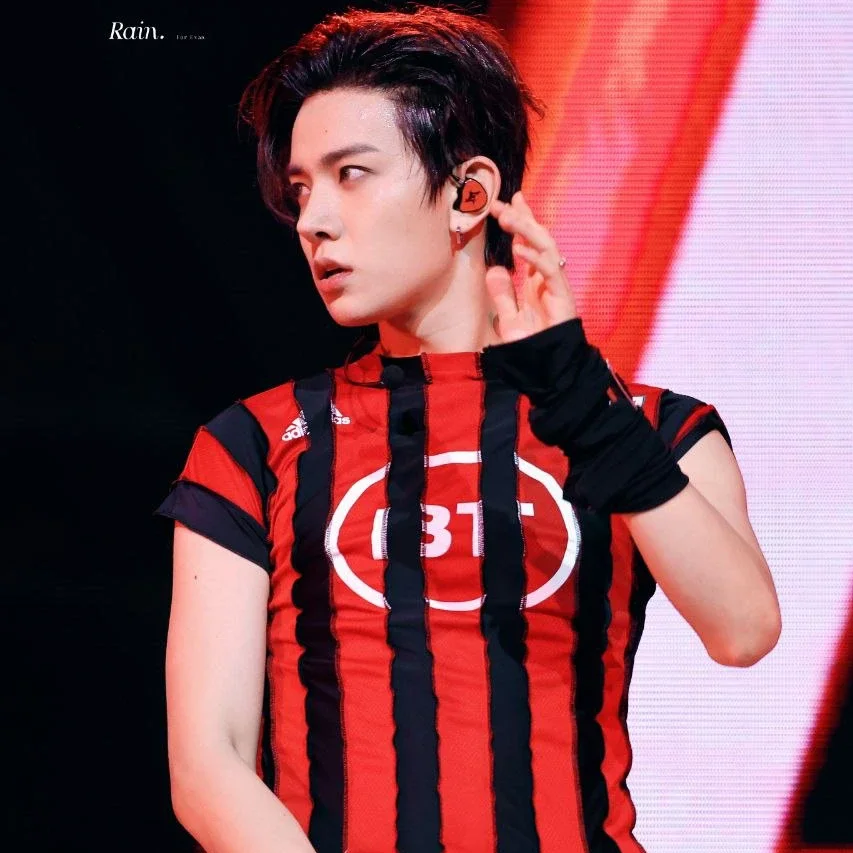 Heeseung gallery image