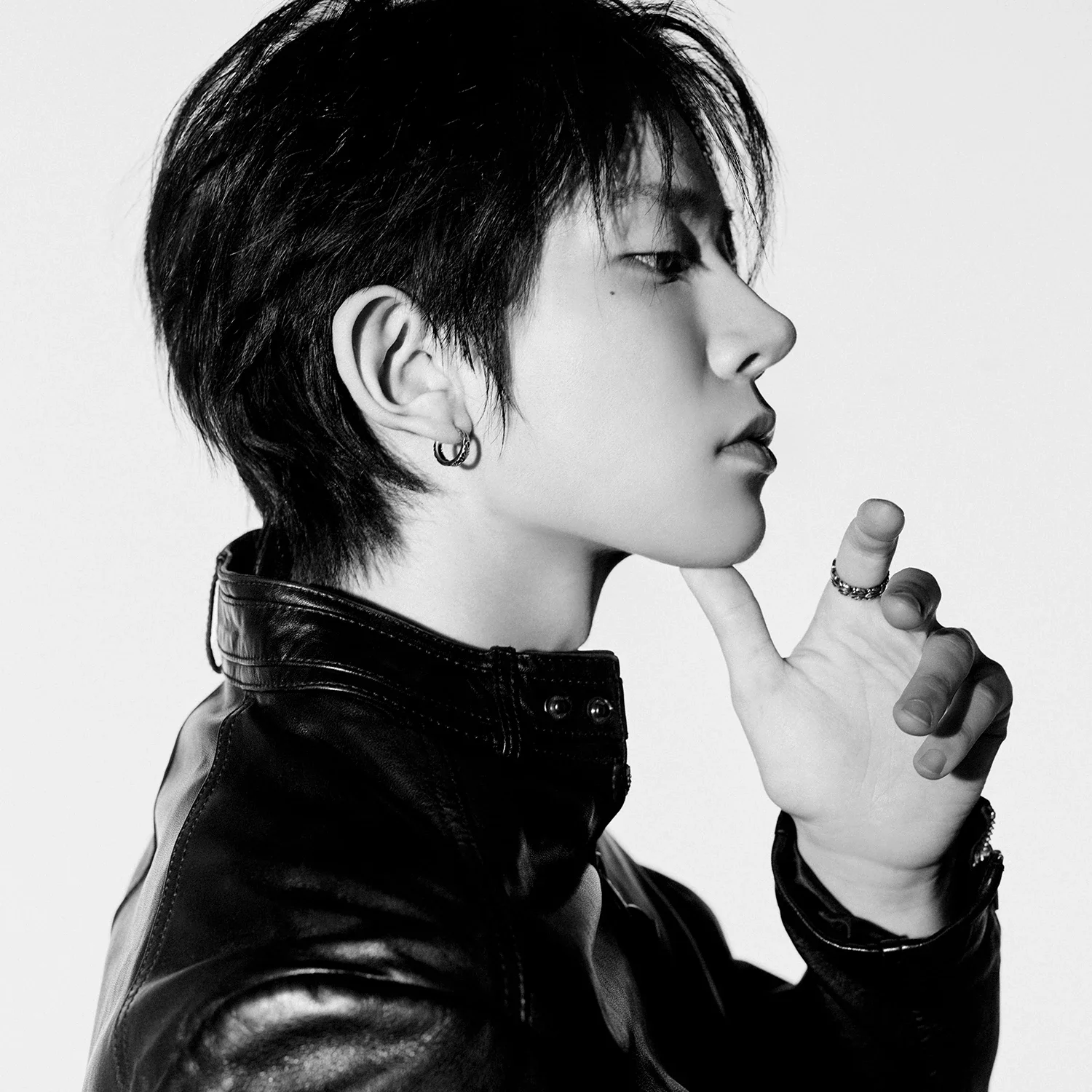 Heeseung gallery image