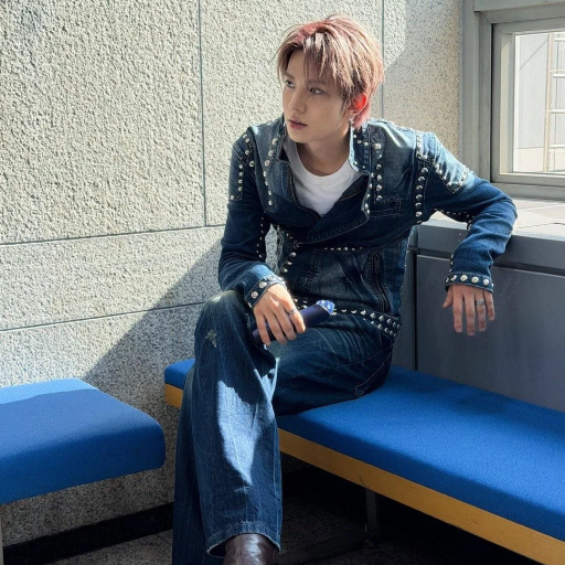 Heeseung gallery image