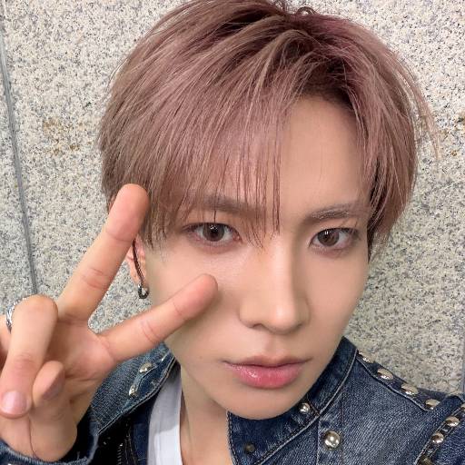 Heeseung gallery image