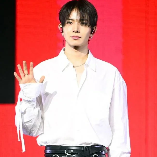 Heeseung gallery image