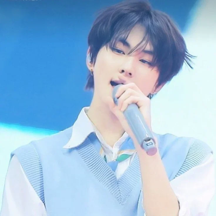 Jungwon gallery image