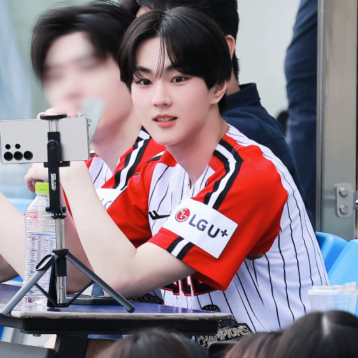 Jungwon gallery image
