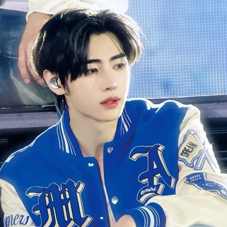 Sunghoon gallery image
