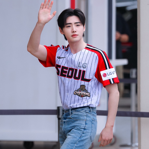 Sunghoon gallery image