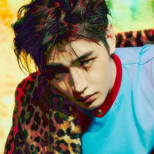 Gambar galeri Sunghoon