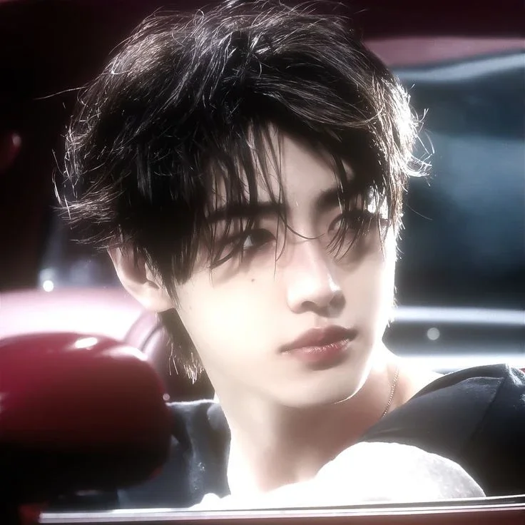 Sunghoon gallery image
