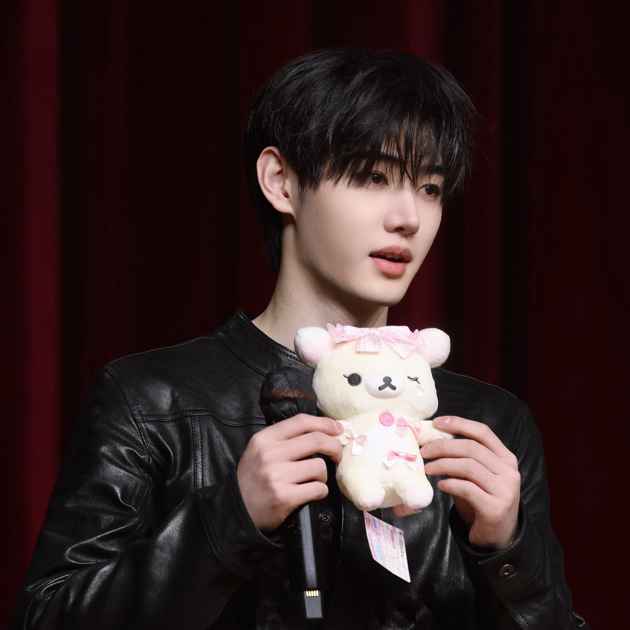 Sunghoon gallery image