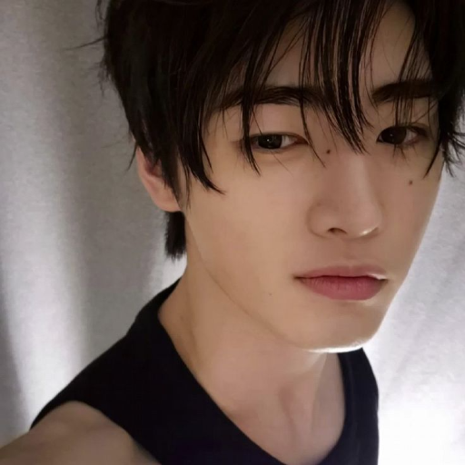 Sunghoon gallery image