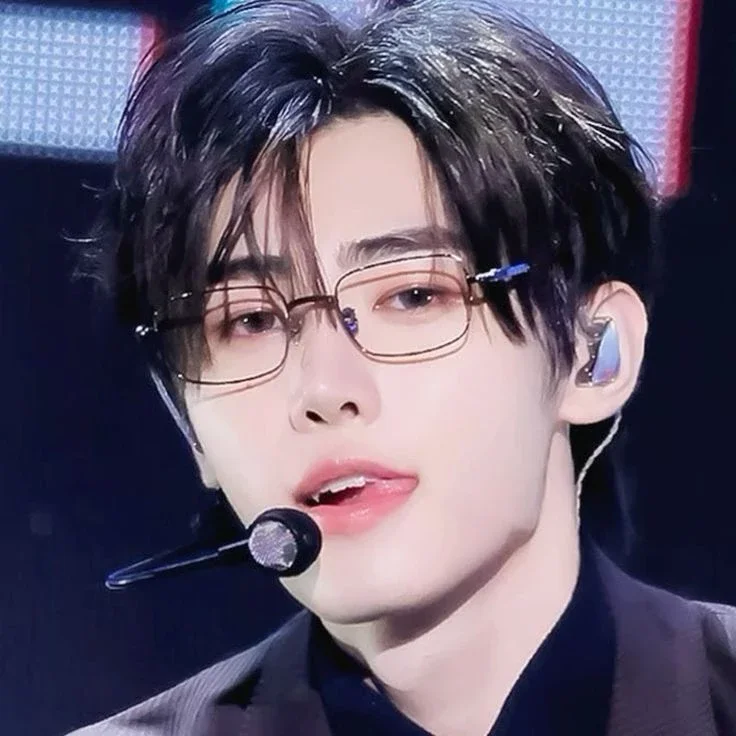 Sunghoon gallery image