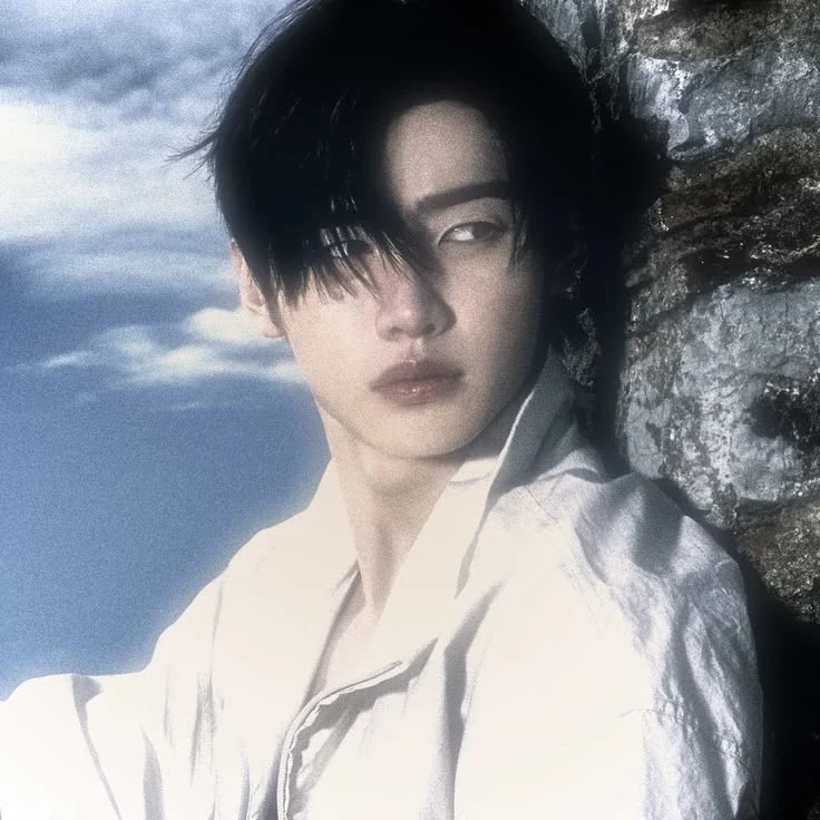 Sunghoon gallery image