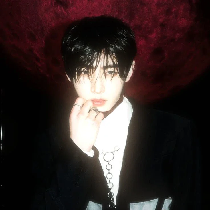 Sunghoon gallery image