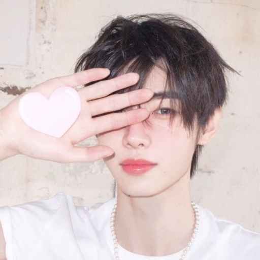 Sunghoon gallery image