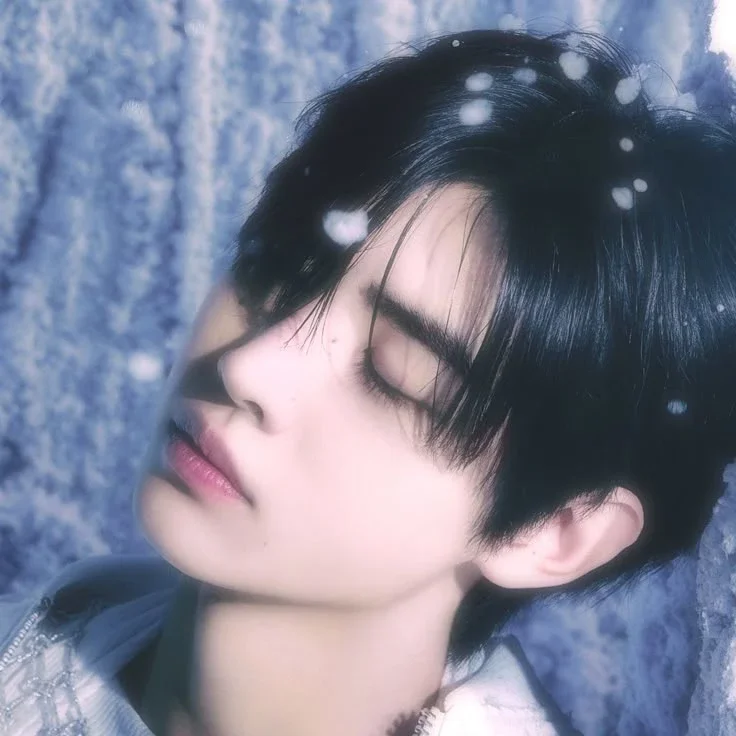 Sunghoon gallery image