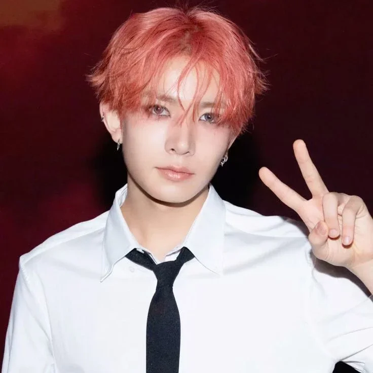 Heeseung gallery image