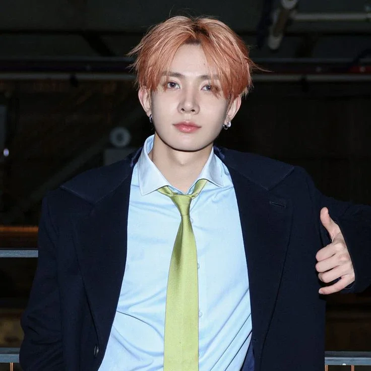 Heeseung gallery image