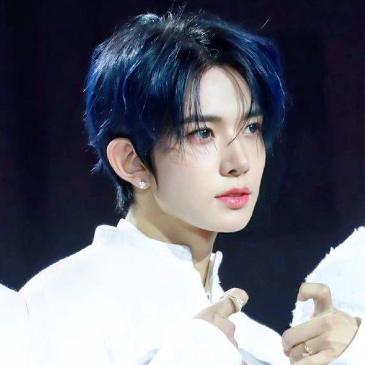 Heeseung gallery image