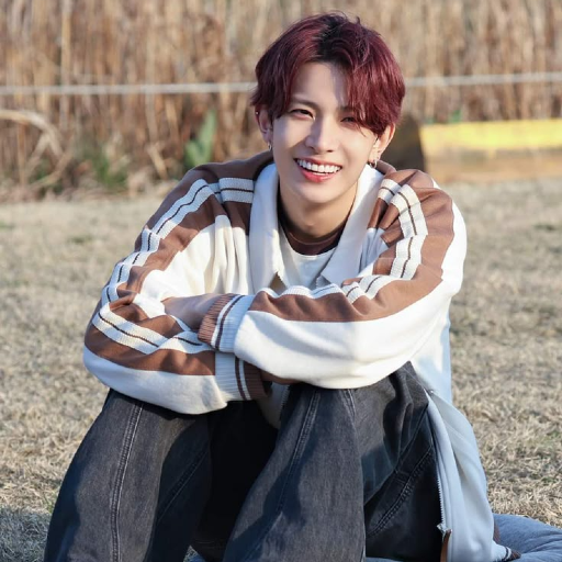 Heeseung gallery image
