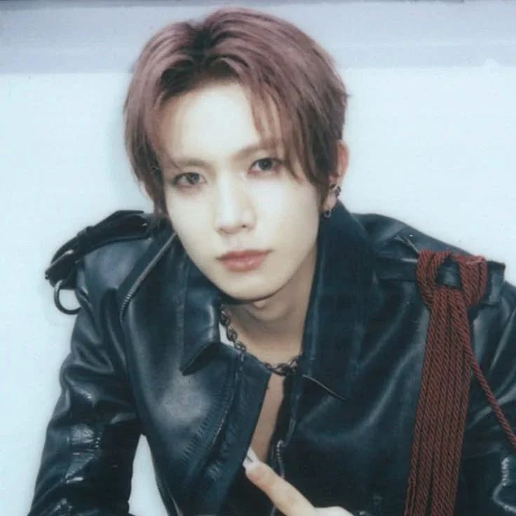 Heeseung gallery image