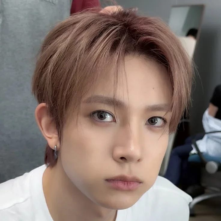 Heeseung gallery image