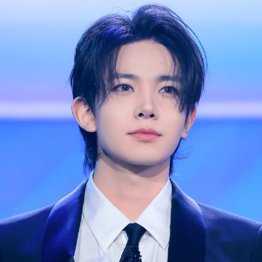 Heeseung gallery image