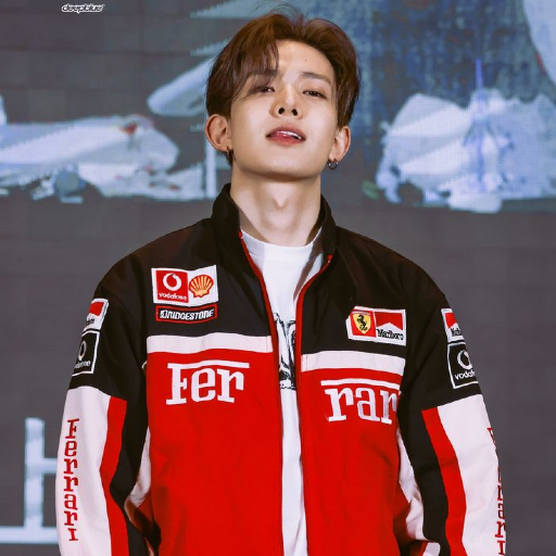 Heeseung gallery image