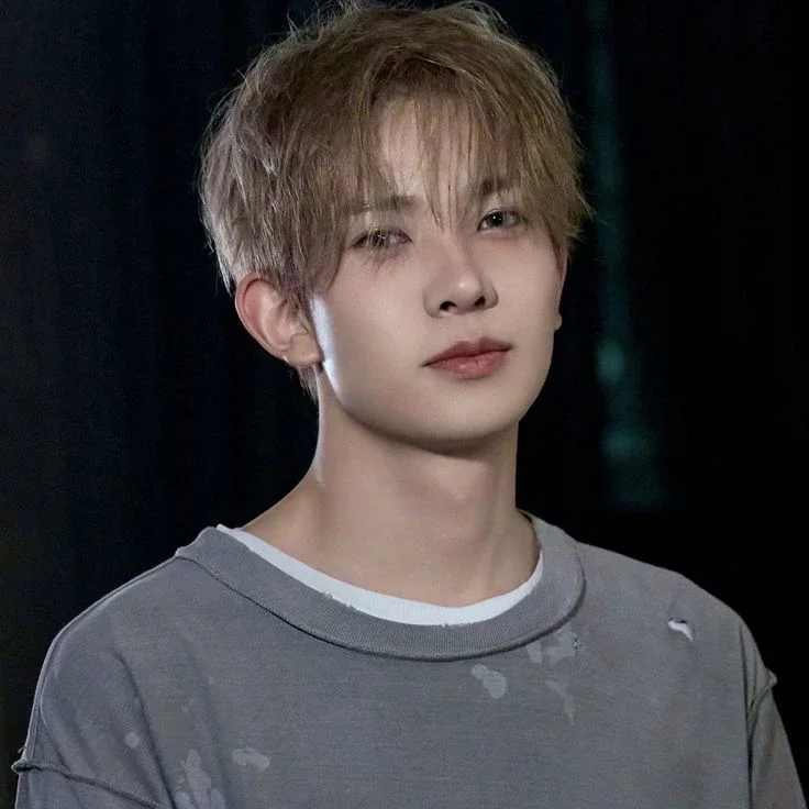 Heeseung gallery image