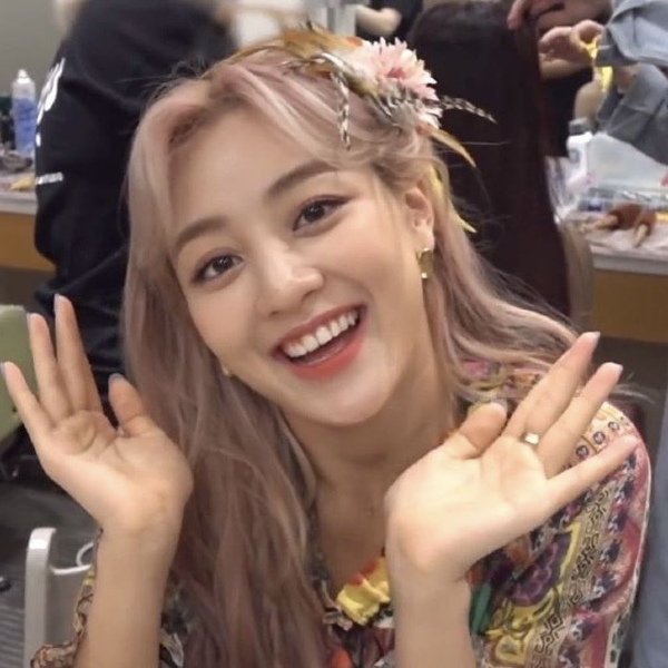 Larawan sa gallery ni Jihyo