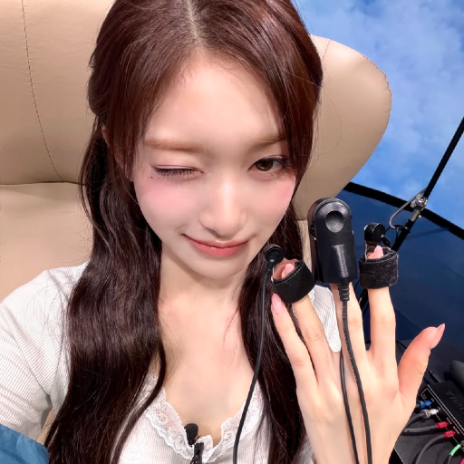 Leeseo gallery image