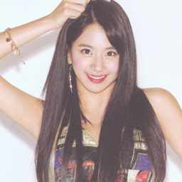 Chaeyoung gallery image