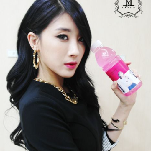 Hyuna gallery image