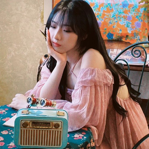 HaSeul gallery image