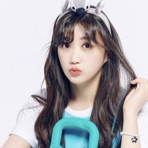 MOMOMETAL gallery image