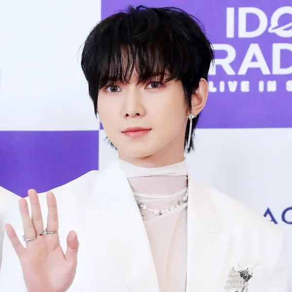 Yeosang gallery image