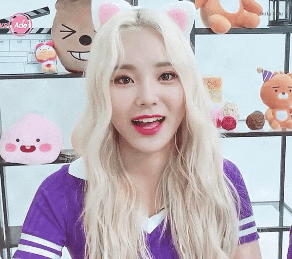 Jinsoul gif