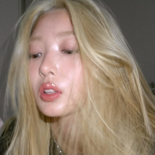 Yoonchae gallery image
