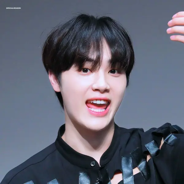 JuHaknyeon gallery image
