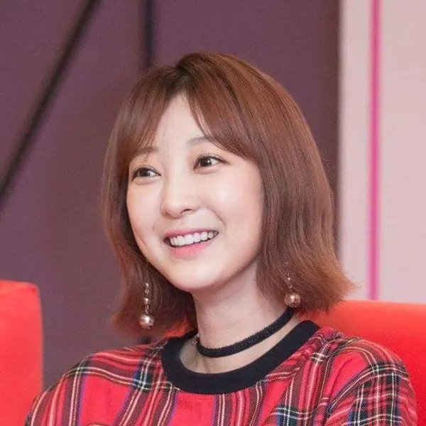 Hyelin gallery image