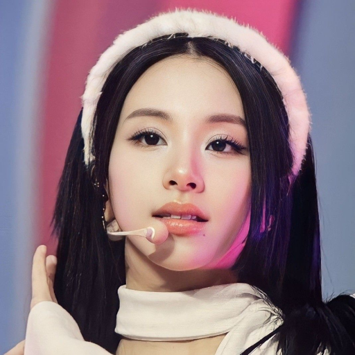 Chaeyoung gallery image
