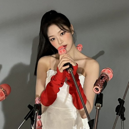 Hyunjin gallery image