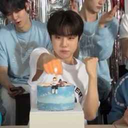 Park Jihoo gallery image