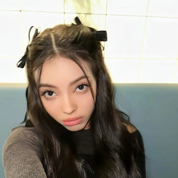 Camila gallery image