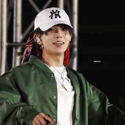 Heeseung gallery image