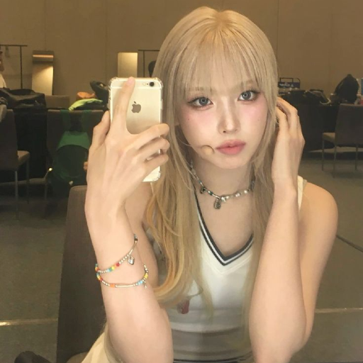 Jiwoo gallery image