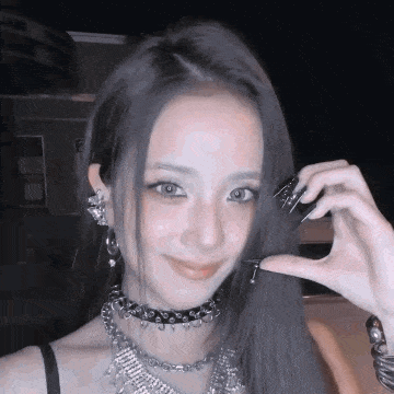 Jisoo gif