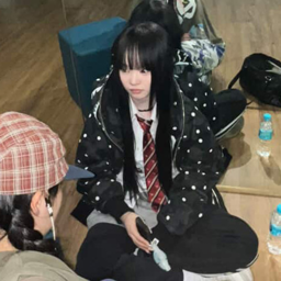 Kim Doyi gallery image