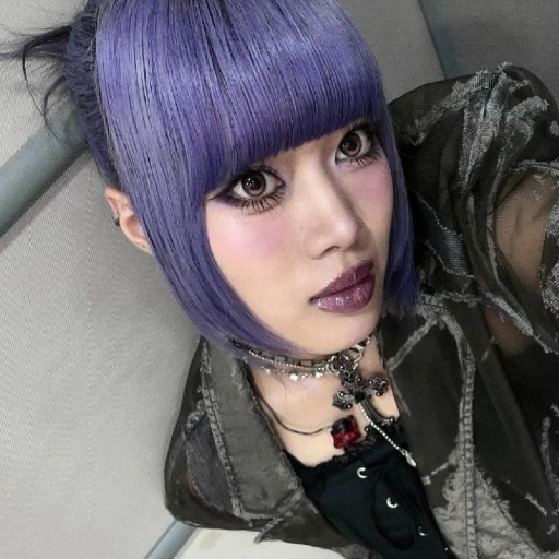 Naoko gallery image